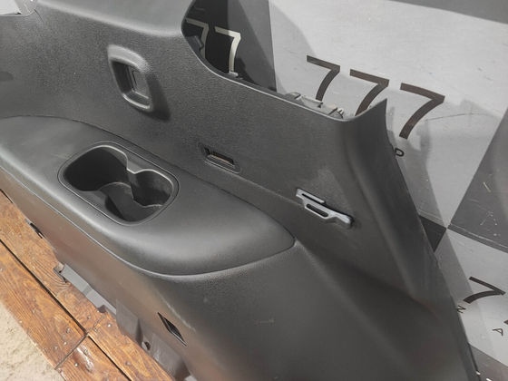 Обшивка багажника левая GAC GS8 1 16-23 Б/У Оригинал 6235081CAD00