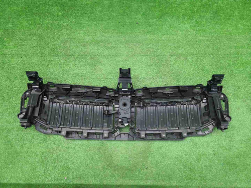 Решетка радиатора BMW 3er G20 (2022-2024)