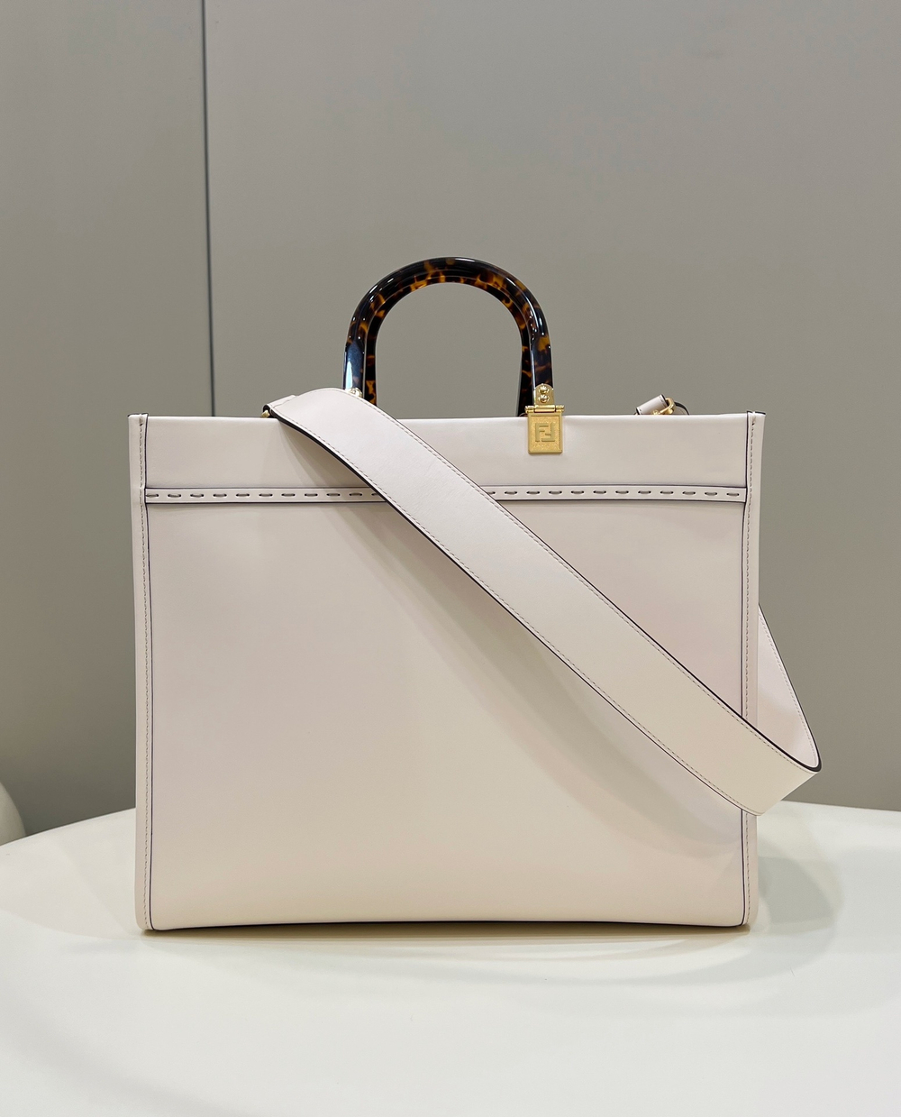 Fendi Sunshine Medium 35 cm