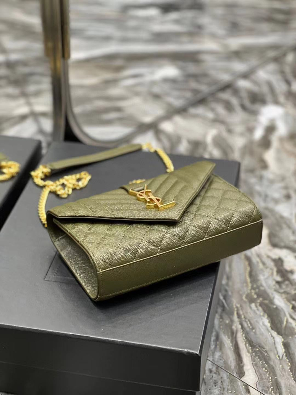 Saint Laurent Envelope Bag 21 cm