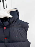 Безрукавка Kiton