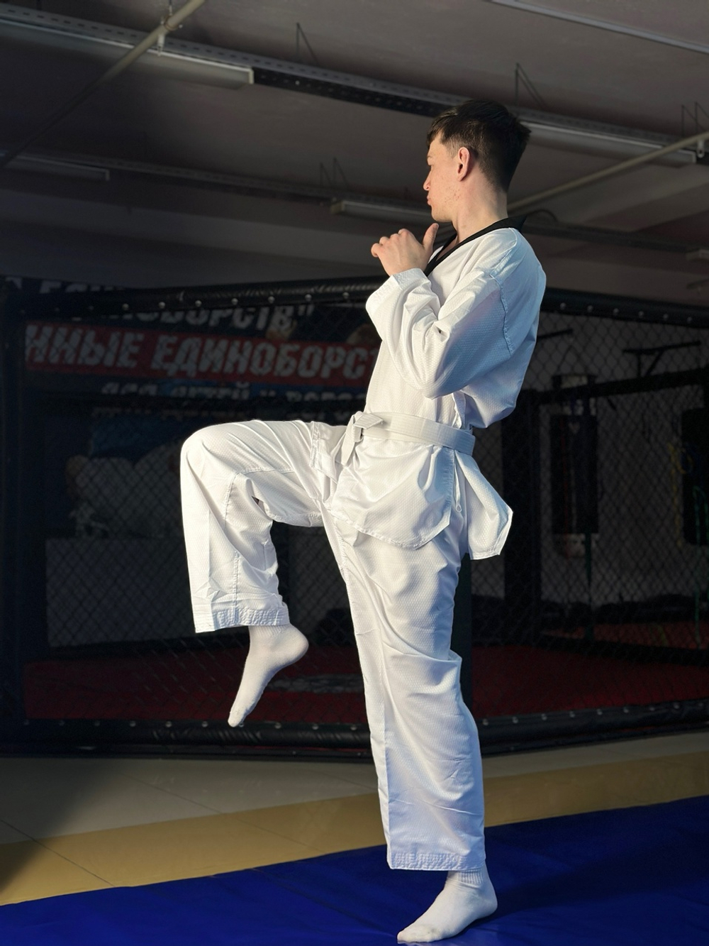 Добок для тхэквондо Tomorrow Star черный воротник