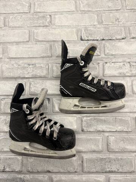 Bauer supreme s140 YTH 11R (EUR 29.5)