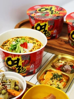 Лапша Ottogi Yeul Ramen со вкусом острого перца 105 г