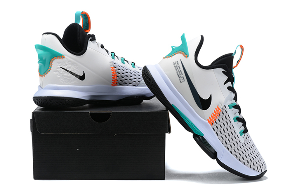 Nike LeBron Witness 5