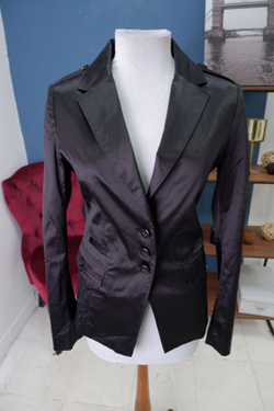 Пиджак черный нарядный 44-46 размер