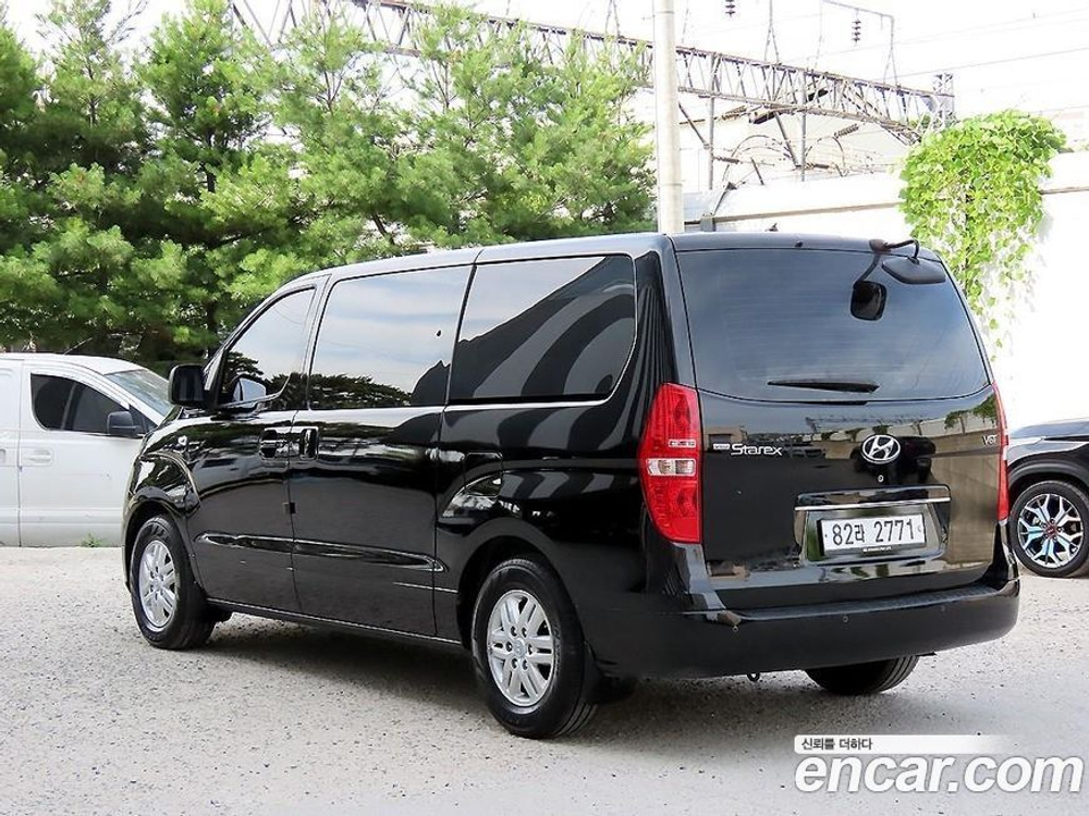 Hyundai The New Grand Starex Van 5-и местный (08.2019)