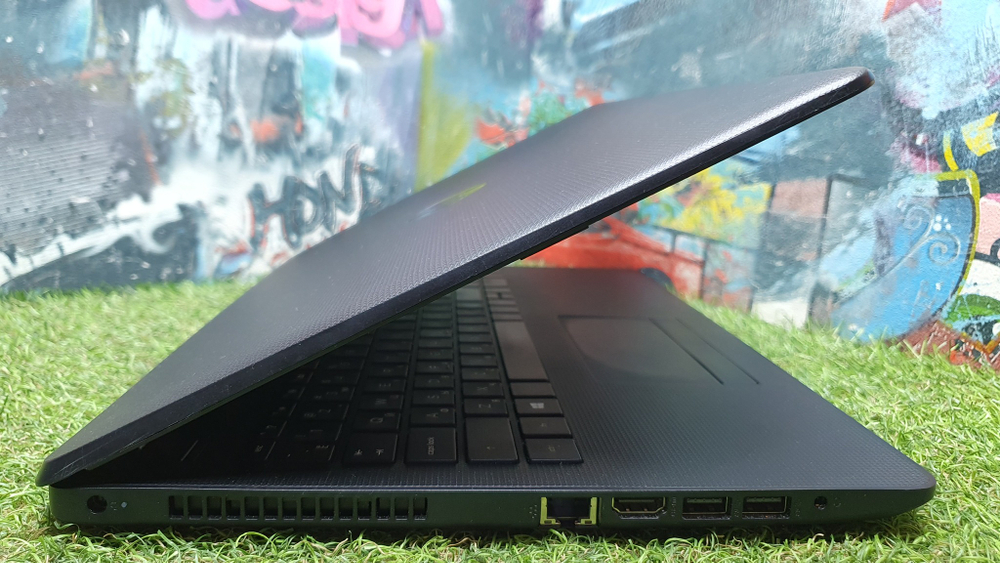 Ноутбук HP AMD/4Gb/15-rb010ur 3lg91ea/Windows 10