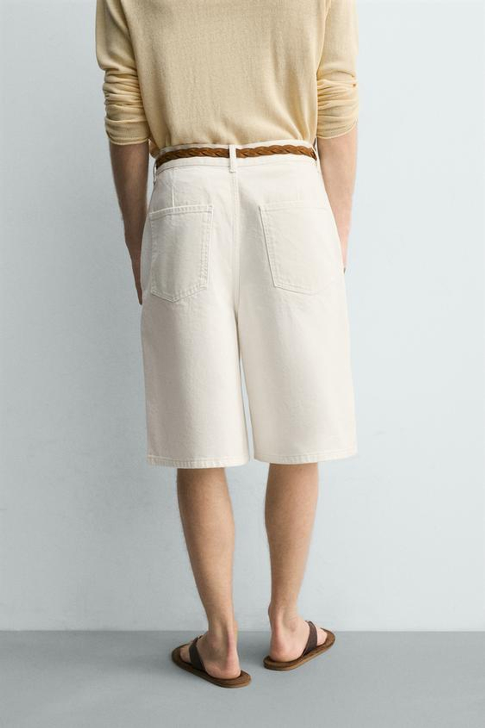 ZARA ШОРТЫ RELAXED FIT СО СКЛАДКАМИ, БЕЛЫЙ