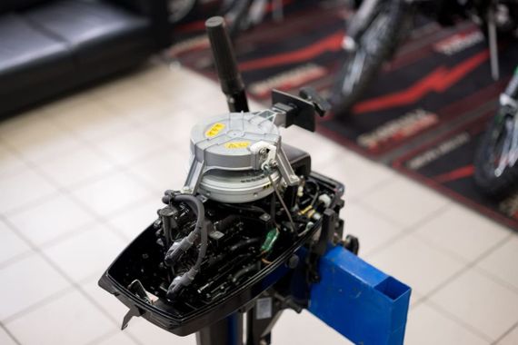 2х-тактный лодочный мотор MERCURY ME 9.9 MH Light Б/У