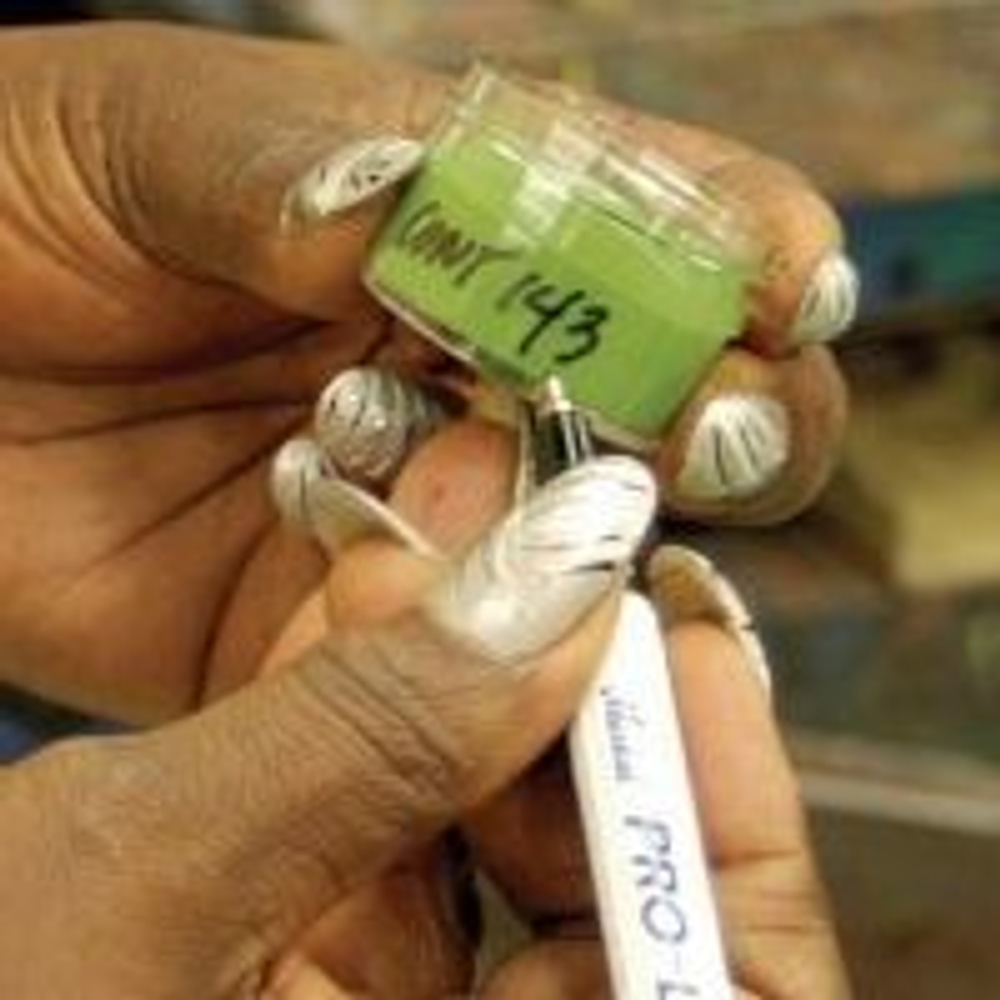 Markal Pro-Line Micro перманентный маркер с тонким наконечником 1 мм, белый