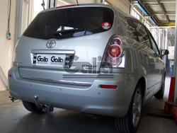 Фаркоп оцинкованный Galia T053A для Toyota Corolla Verso 2004-2009(паспорт и сертификат в комплекте)(без электрики)