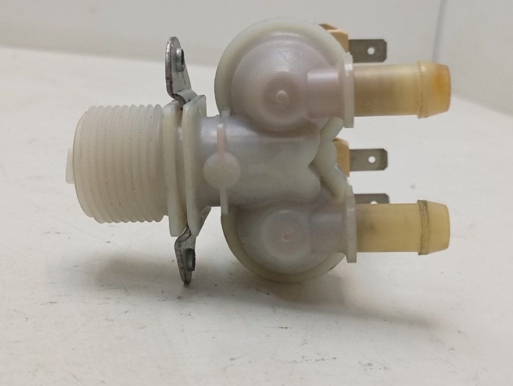 WF8590NMW8 кт51 Клапан подачи воды для стиральной машины Samsung DC62-00024F б/у