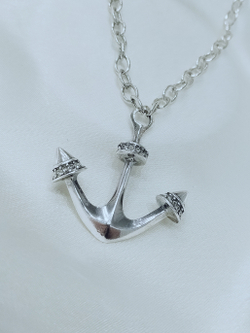 "Дрек" подвеска в серебряном покрытии из коллекции "Морской круиз" от Jenavi с замком карабин