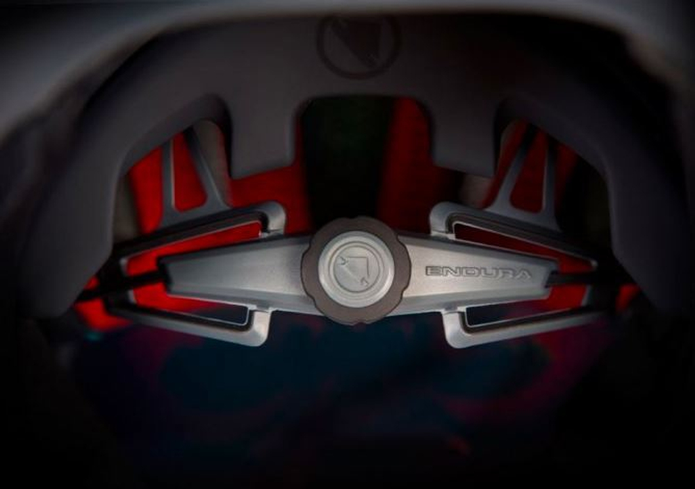 Шлем велосипедный ENDURA D2Z AEROSWITCH HELMET BLACK