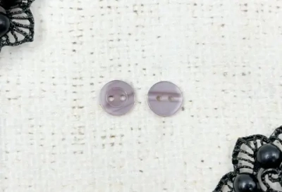 Пуговицы блузочные, d 1,1 см, 2 прокола, пыльная сирень