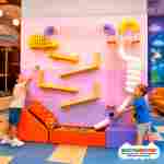 Пневмолабиринт для детской игровой комнаты «Воздушный театр», 2,44×0,5×2,44 м