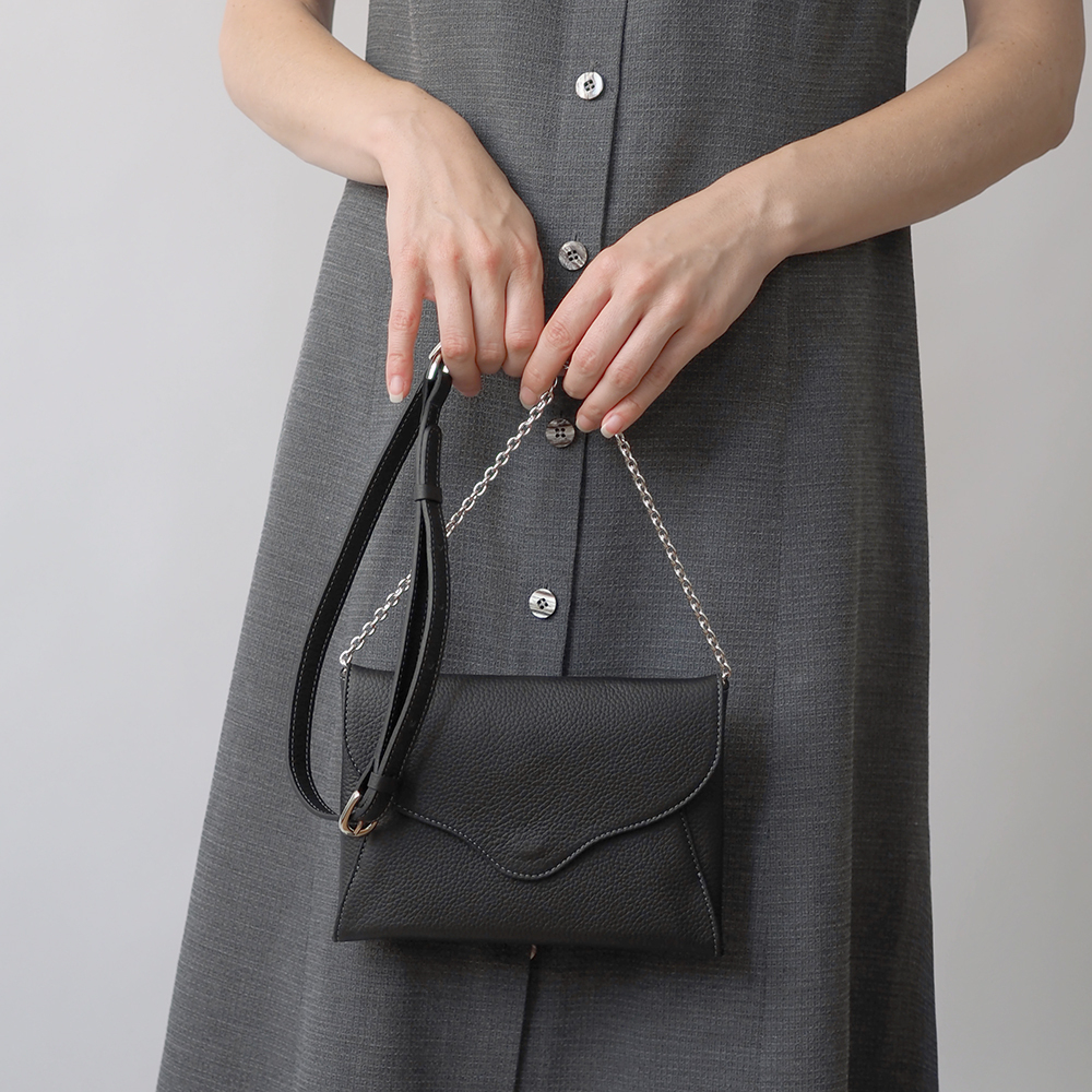 Женская сумка Florette из кожи теленка черного цвета