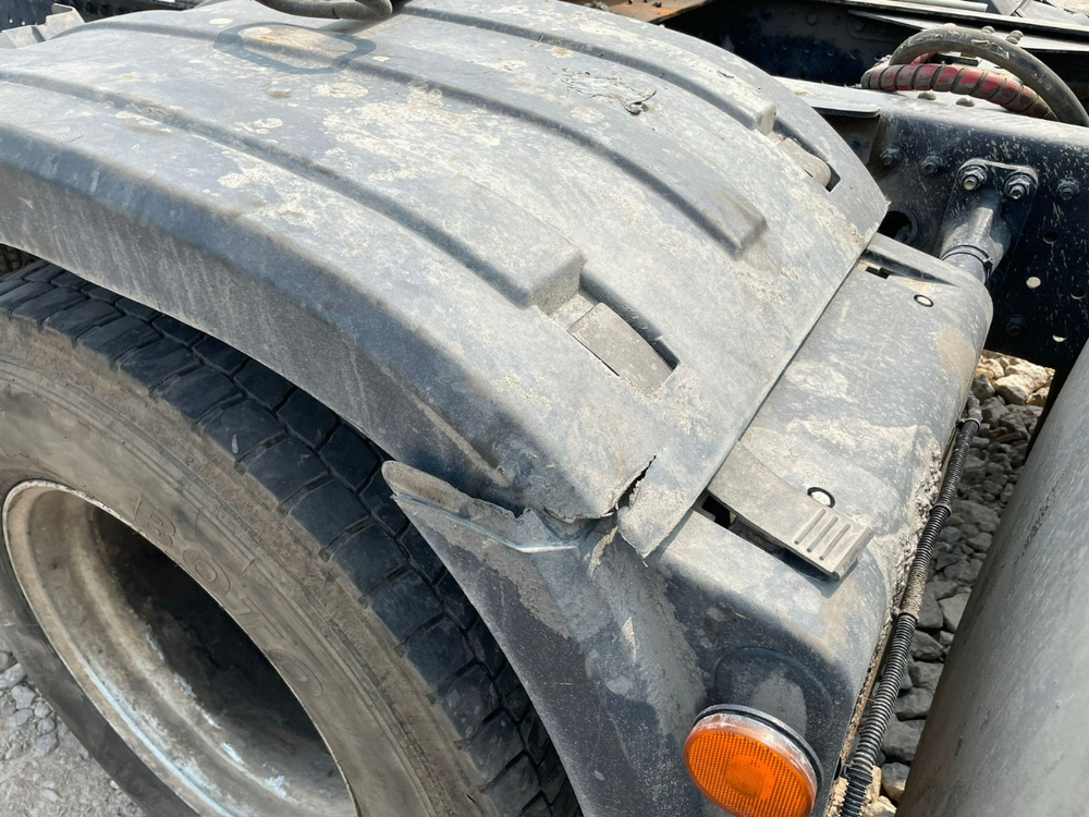 BEIJING BJ* 6x4 Седельный тягач BJ4250D6CP-02 (Дизельный, 12,9 л, 579 л.с., АТ)