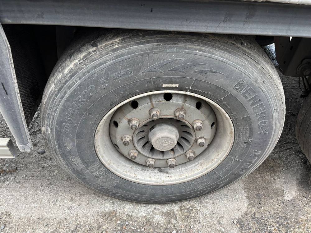 BONUM 9142* Полуприцеп шторный 914296-04 (длина 13,62 м.)