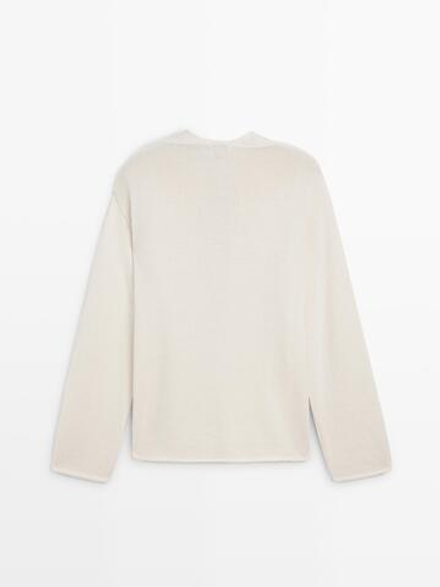 Massimo Dutti Вязаный свитер с V-образным вырезом из альпаки и шелка - Limited Edition, кремовый