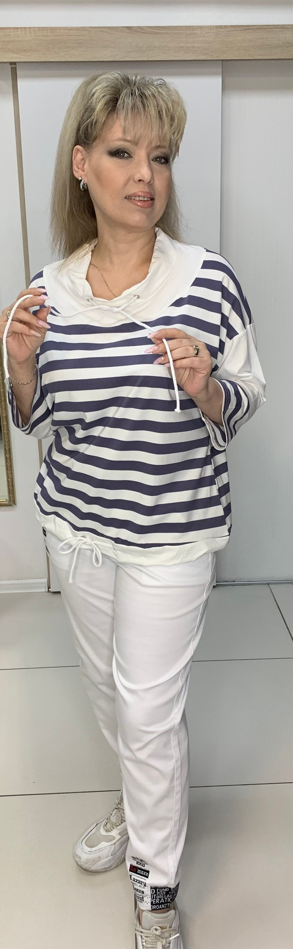 Блузон-толстовка в полоску