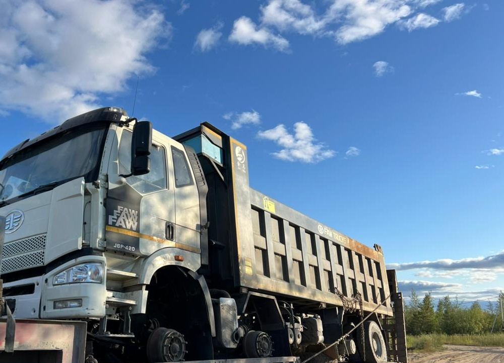 FAW J6 8x4 Самосвал СА3310Р66K24T4E5
