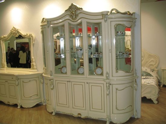 Шкаф-витрина ДЖОКОНДА крем глянец 2,3