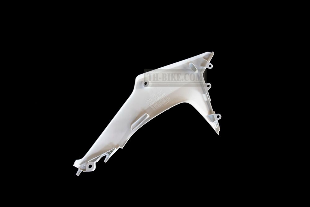 19045-KZZ-900ZC, 19095-KZZ-900ZC. SHROUD RAD., L. RR. NH196 White