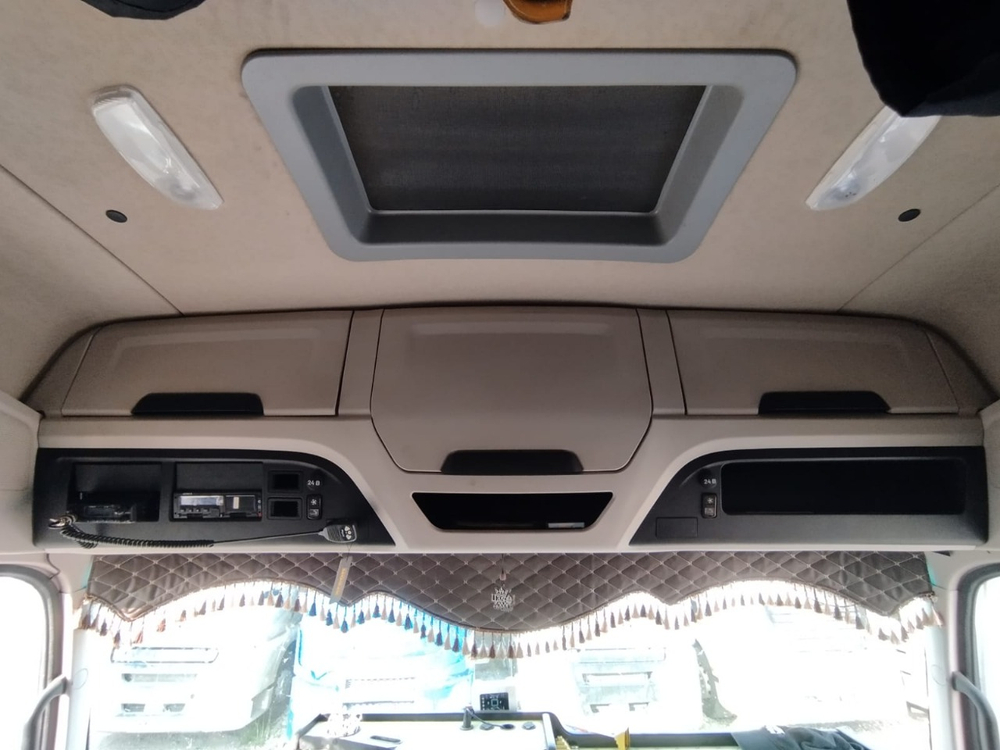 КамАЗ 54901 4x2 Седельный тягач 54901-70014-94 (Дизельный, 12,0 л, 450 л.с., АТ)