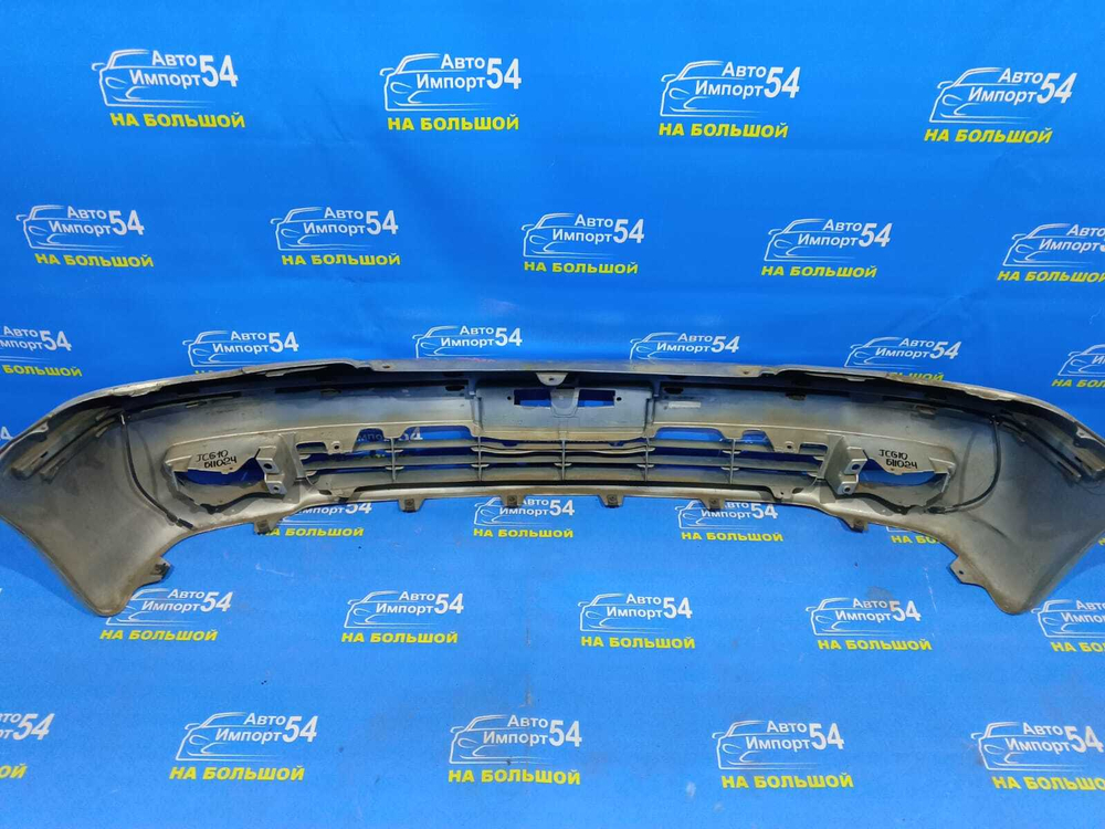 Бампер передний TOYOTA PROGRES 2001-2007