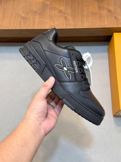 Кроссовки Louis Vuitton Trainer