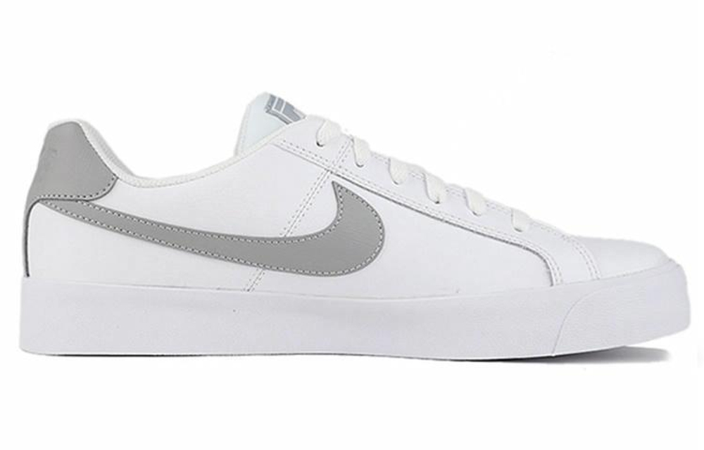 Кроссовки Nike Court Royale
