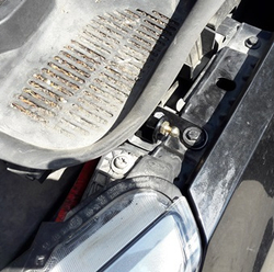 Упор (амортизатор) капота для Ford Kuga 2 (2013-) Autoinnovation.03-06