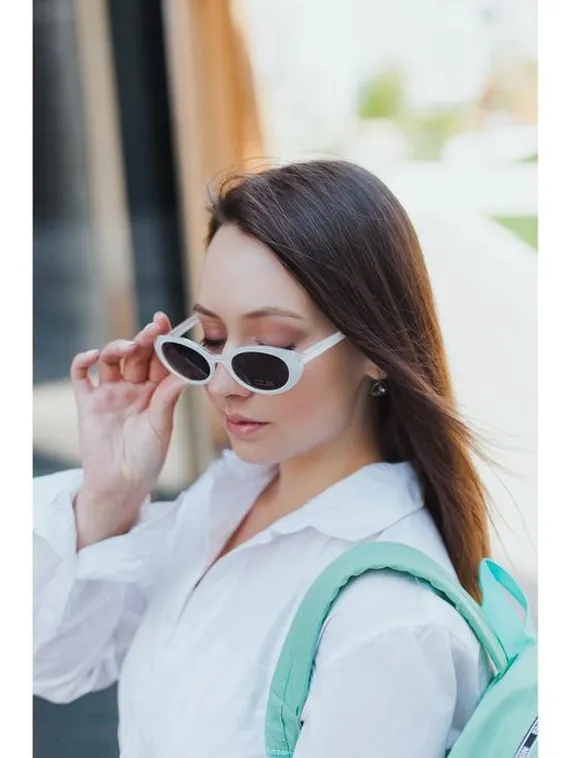 Очки солнцезащитные White swan