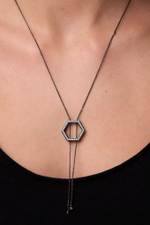 Колье с затяжкой Geo Black