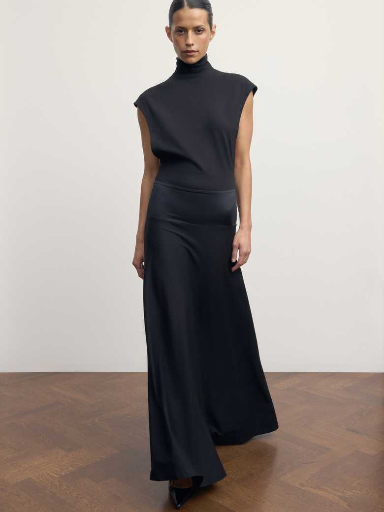 Платье "Black line"