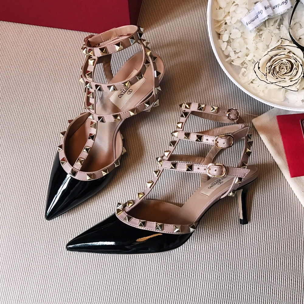 Valentino Rockstud Pumps 6.5 cm