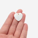 Сердечко из белого перламутра речных ракушек, 20мм