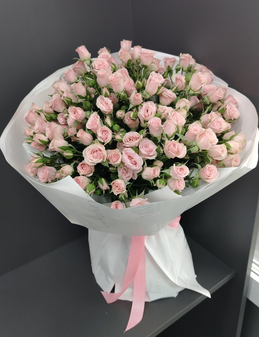 Кустовые розы 15 веток