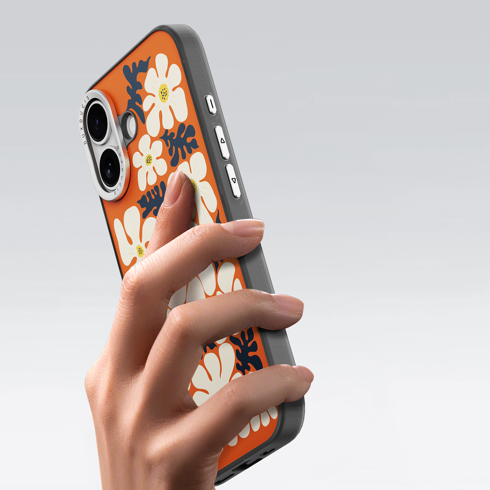 Чехол с MagSafe оранжевого цвета от Dux Ducis для iPhone 17, серия Moro Series Magnetic Case