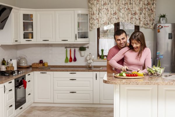 Где купить маленький кухонный гарнитур: советы и рекомендации.
