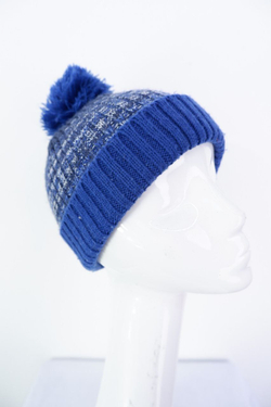 Шапка вязаная теплая