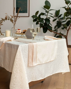 Скатерть 150х220 Sofi De MarkO Бекки молочная