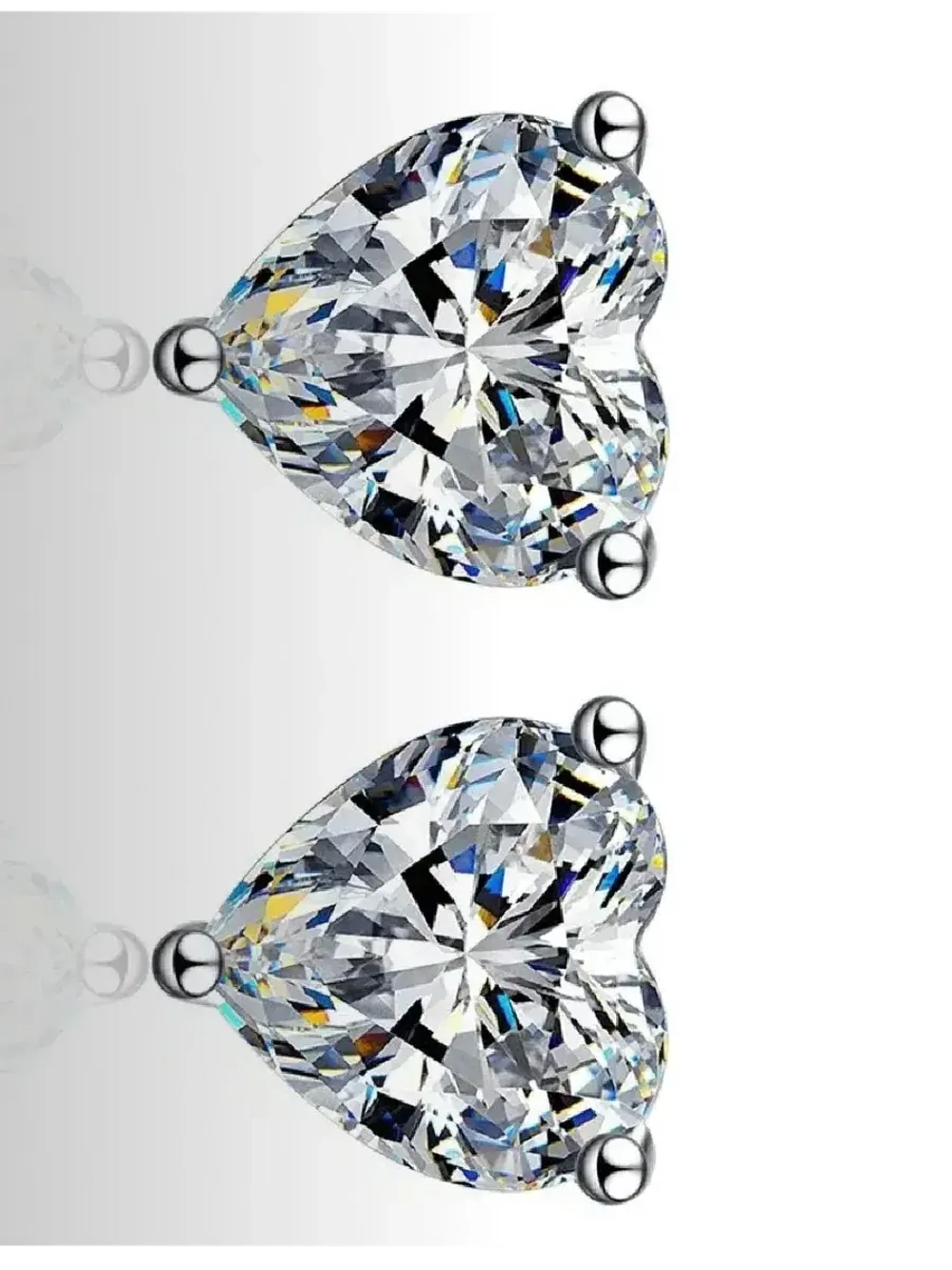 Муассанит "Сердце" 2 сt D/VVS1