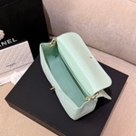 Chanel Maxi Flapbag 32 cm
