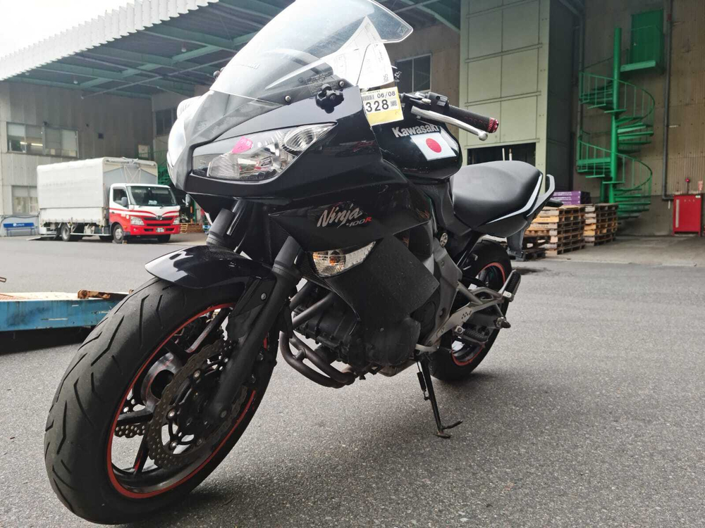 Kawasaki Ninja 400 R  027506