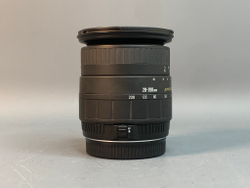 Sigma AF 28-200mm f/3.8-5.6 UC Aspherical б Canon EF