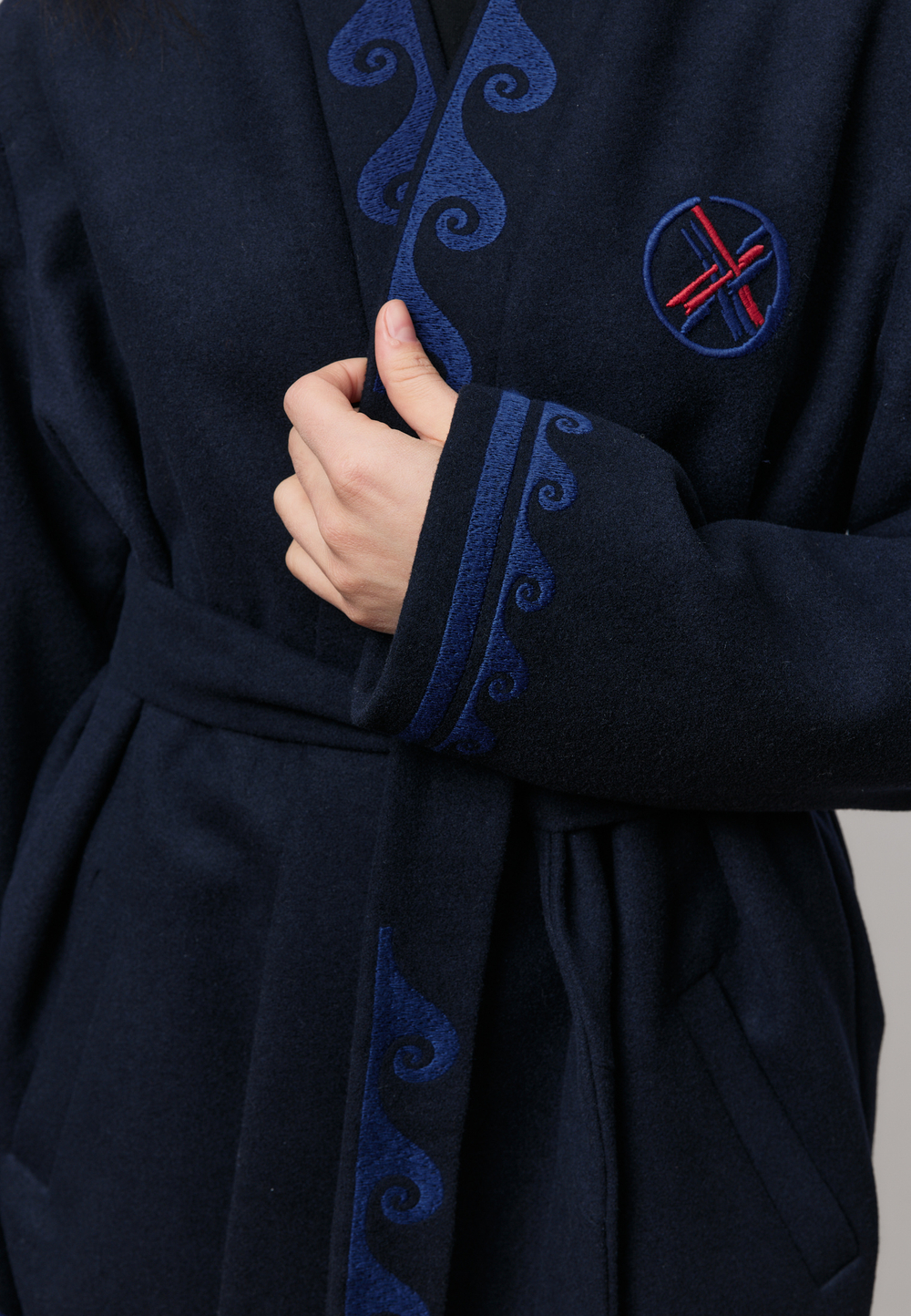 Шапан шерстяной женский OYU TOLQYN DARK BLUE