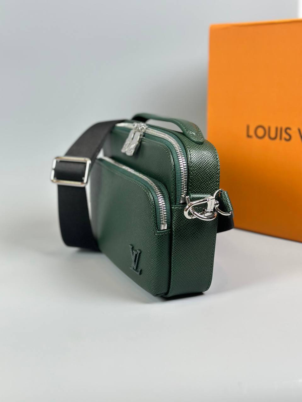 Сумка-мессенджер Louis Vuitton, арт. 479650508